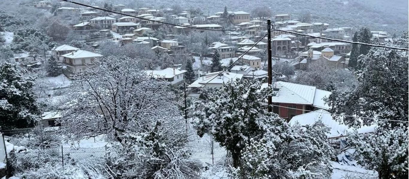 Καιρός: Πυκνό χιόνι την Τρίτη στα ορεινά - Η πρόγνωση του Σάκη Αρναούτογλου